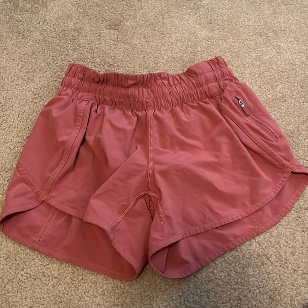 lululemon tracker short 4” size 4